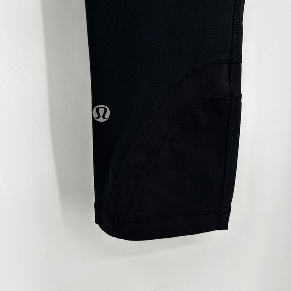 LULULEMON Black Mid Rise Cropped Athletic Stretch Workout Yoga Leggings Size 4 - Picture 5 of 7